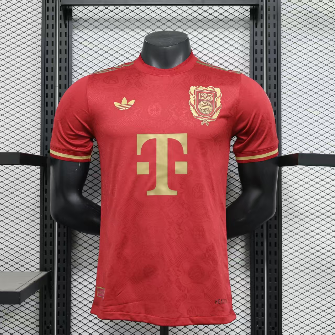 Player version Bayern München 125th Year Special