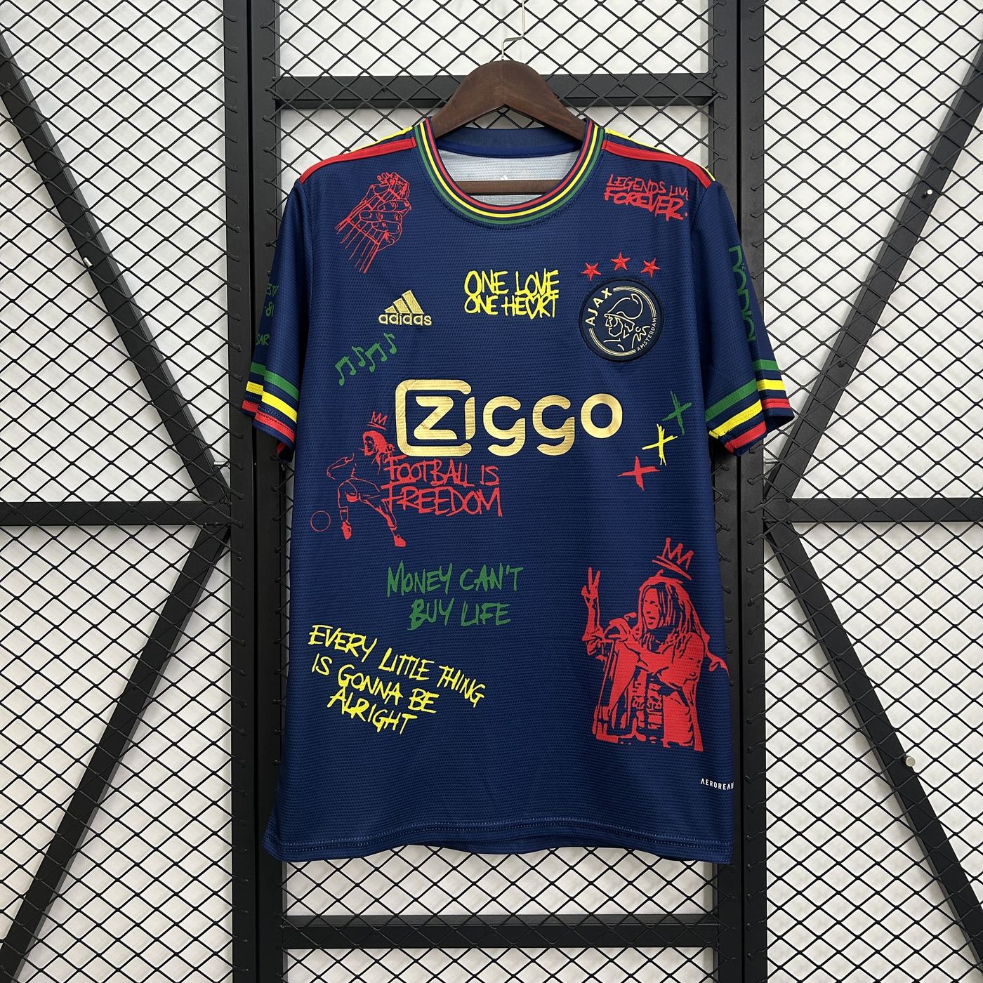 25/26 Ajax Graffiti Edition Size: S-XXL