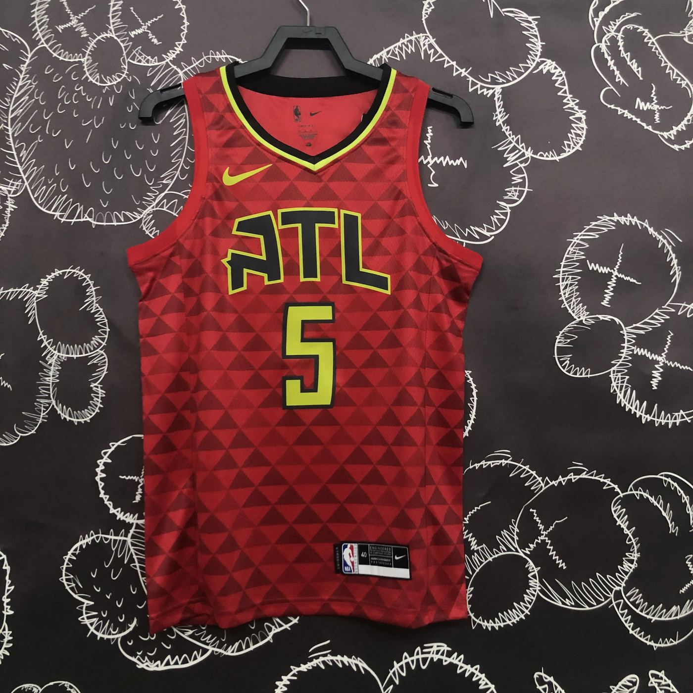 Atlanta Hawks Red Square #5 Murray